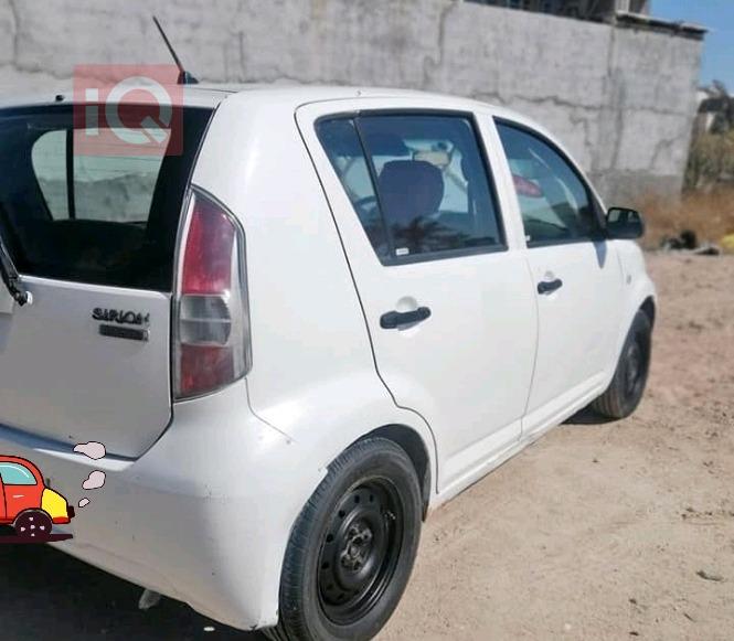 دایهاتسو YRV